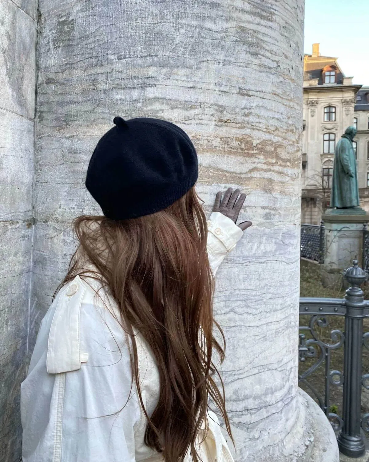 AMOUR BASKER - RECYCLED CASHMERE
