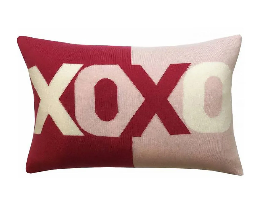Cashmere XOXO Pillow - Pink