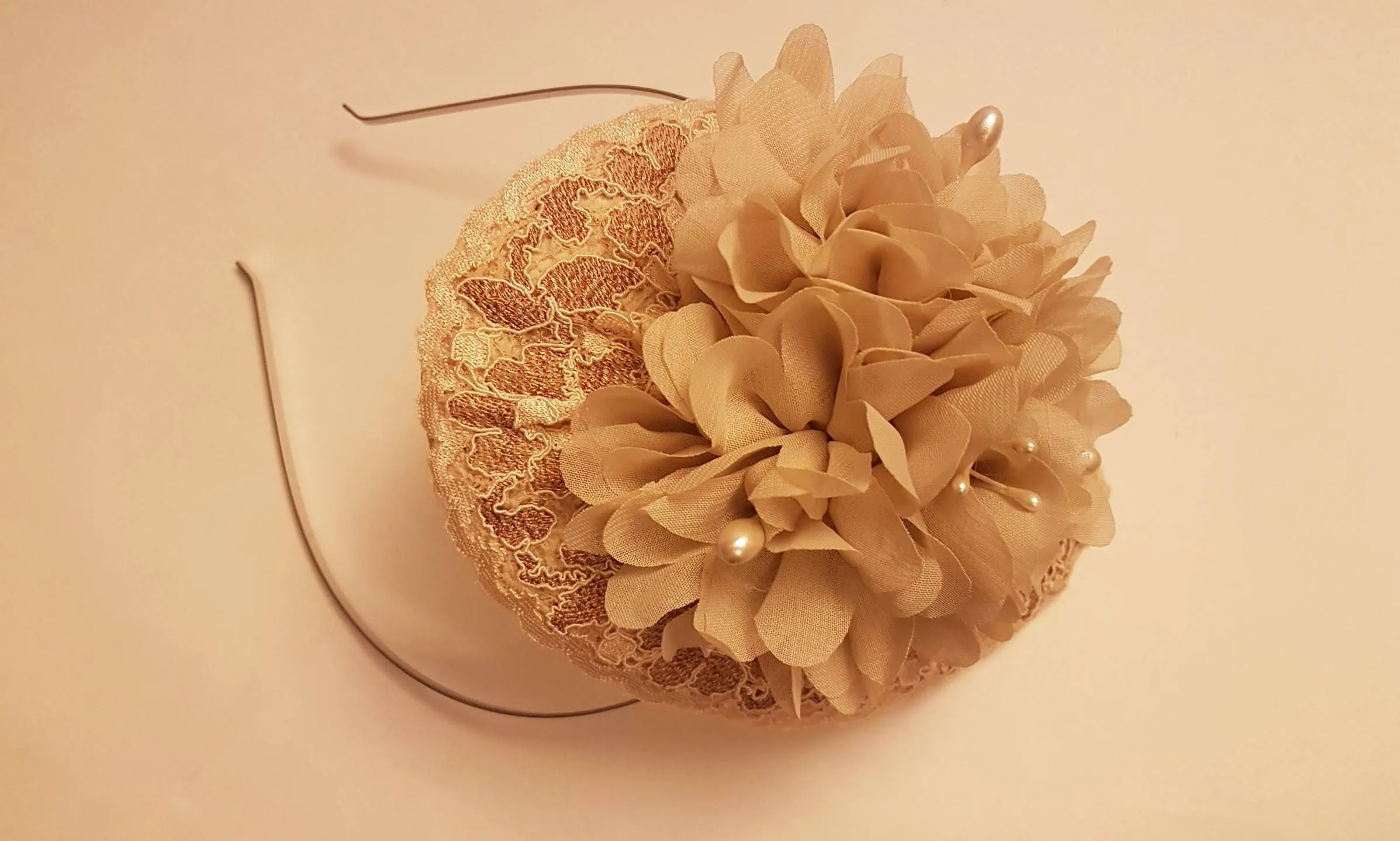 Champagne Nude Hat Headband Race hat 40s 50s hat fascinator #Cocktail hat Wedding Hat Fascinator Champagne  fascinator Hat Wedding hairpiece