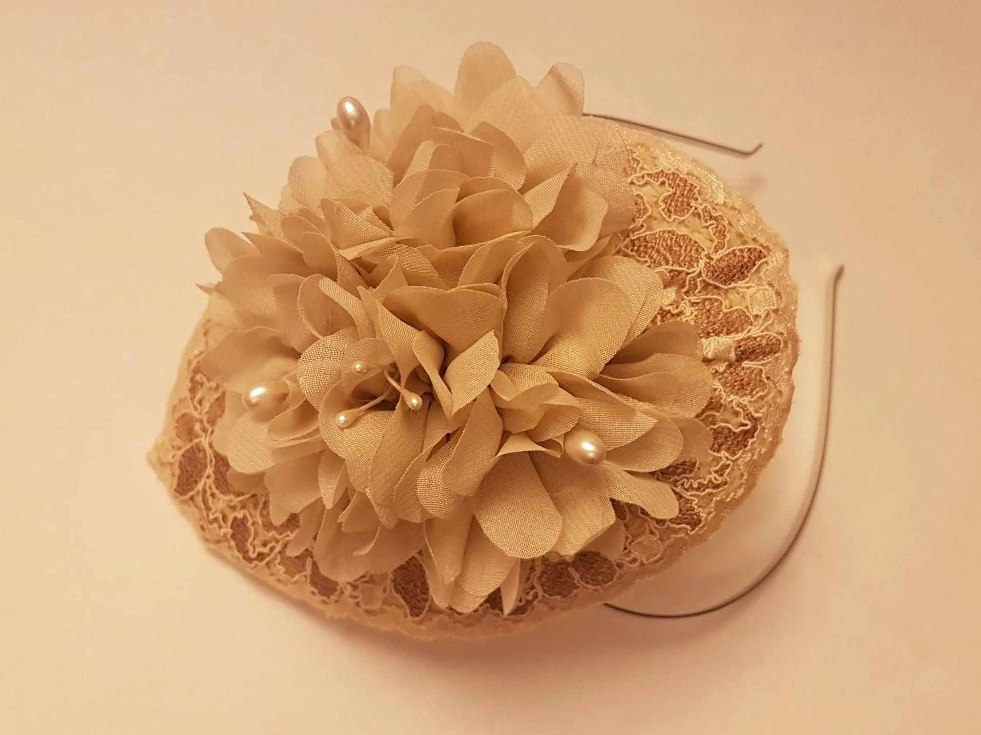 Champagne Nude Hat Headband Race hat 40s 50s hat fascinator #Cocktail hat Wedding Hat Fascinator Champagne  fascinator Hat Wedding hairpiece