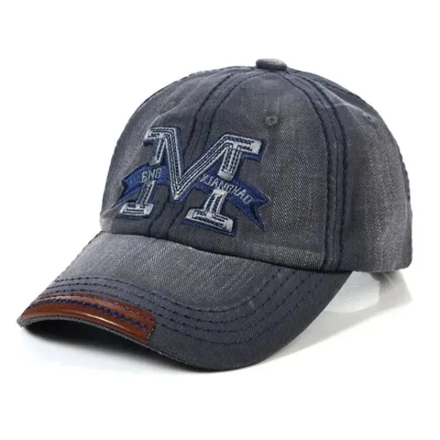 Elevate your look with the ultimate men's Vintage Jeans baseball cap.