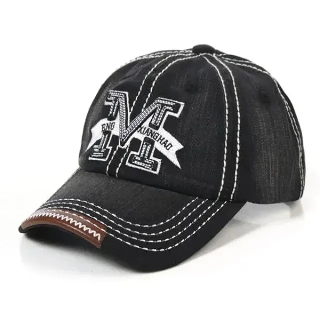 Elevate your look with the ultimate men's Vintage Jeans baseball cap.