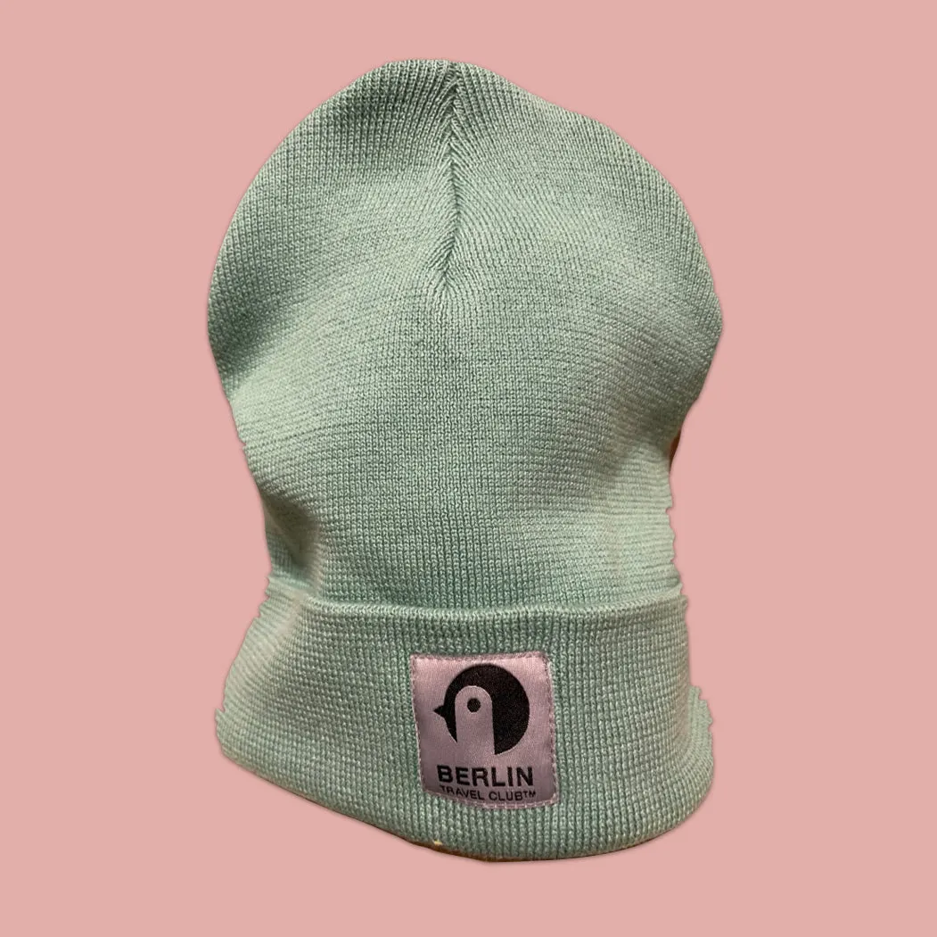 Head of Travel Pengu - Rib Beanie