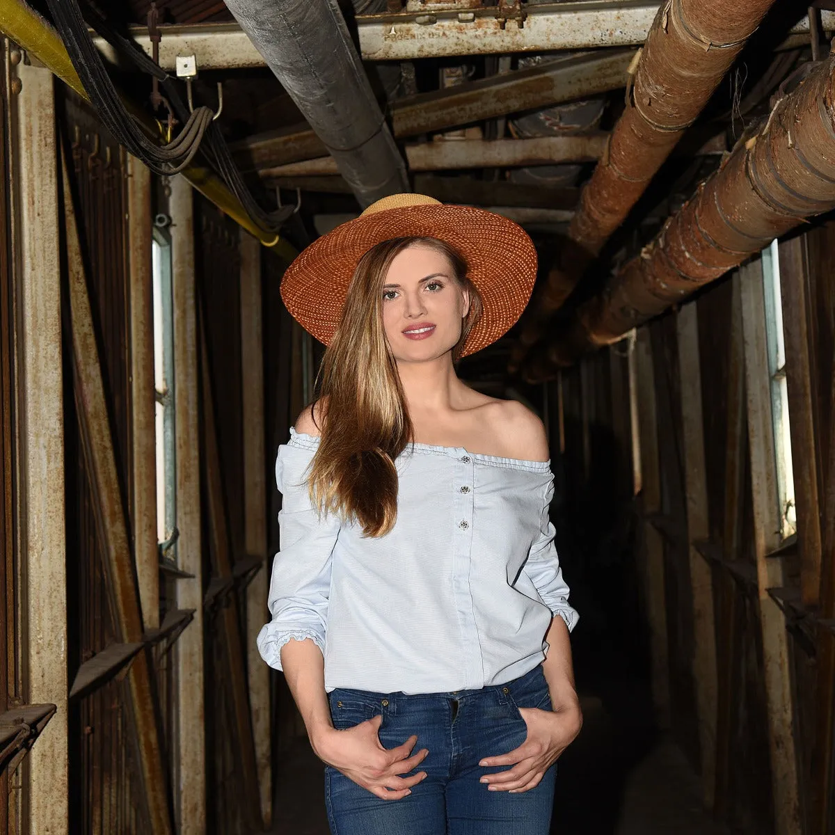 Linda I. Boater - Exclusive
