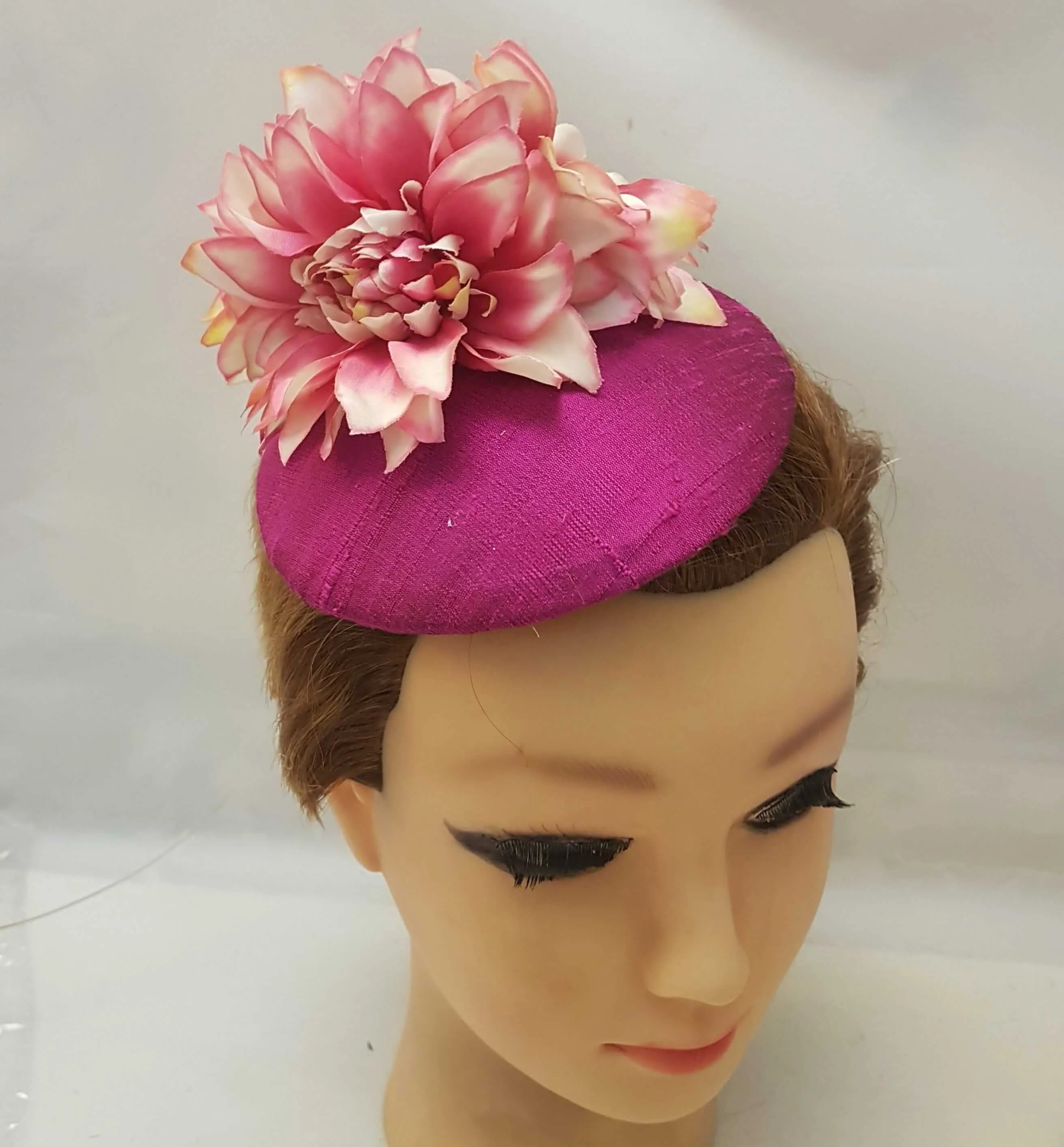 MAGENTA FASCINATOR, magenta Hat fascinator #Magenta,Fuscia, Hotpink hat fascinator, Race,Cocktail,Ladies day, Ascot hat  feather flower hat