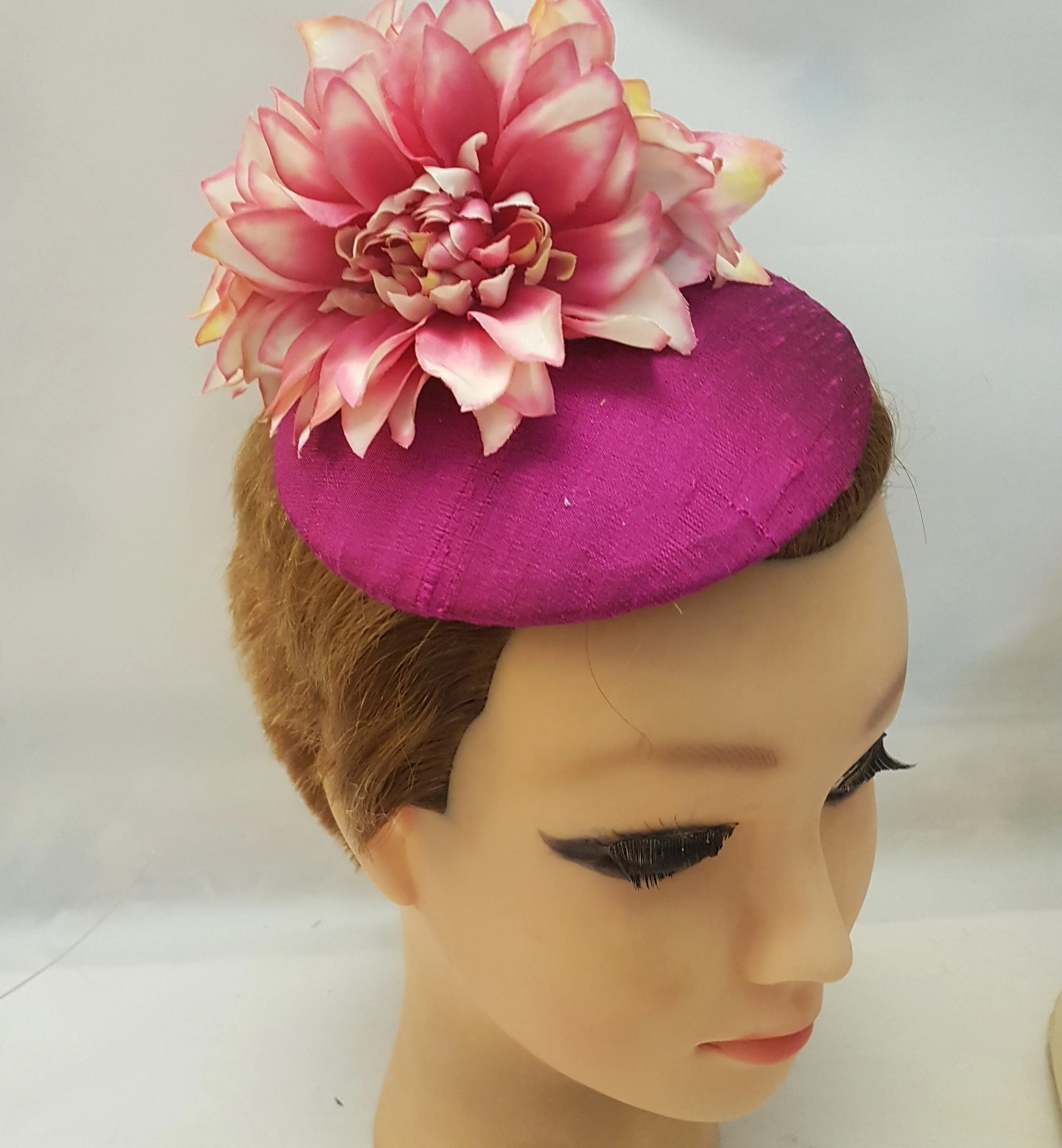 MAGENTA FASCINATOR, magenta Hat fascinator #Magenta,Fuscia, Hotpink hat fascinator, Race,Cocktail,Ladies day, Ascot hat  feather flower hat
