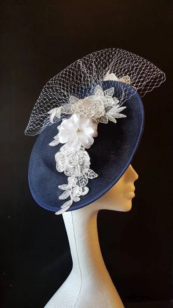 NAVY BLUE Hat FASCINATOR Wedding Mother of bride Kentucky Derby Royal Ascot Race Ladies 30cm Large Saucer Sinamay Hat Navy and Off white hat