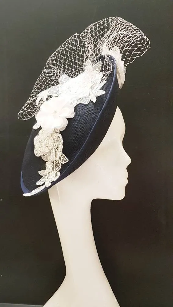 NAVY BLUE Hat FASCINATOR Wedding Mother of bride Kentucky Derby Royal Ascot Race Ladies 30cm Large Saucer Sinamay Hat Navy and Off white hat