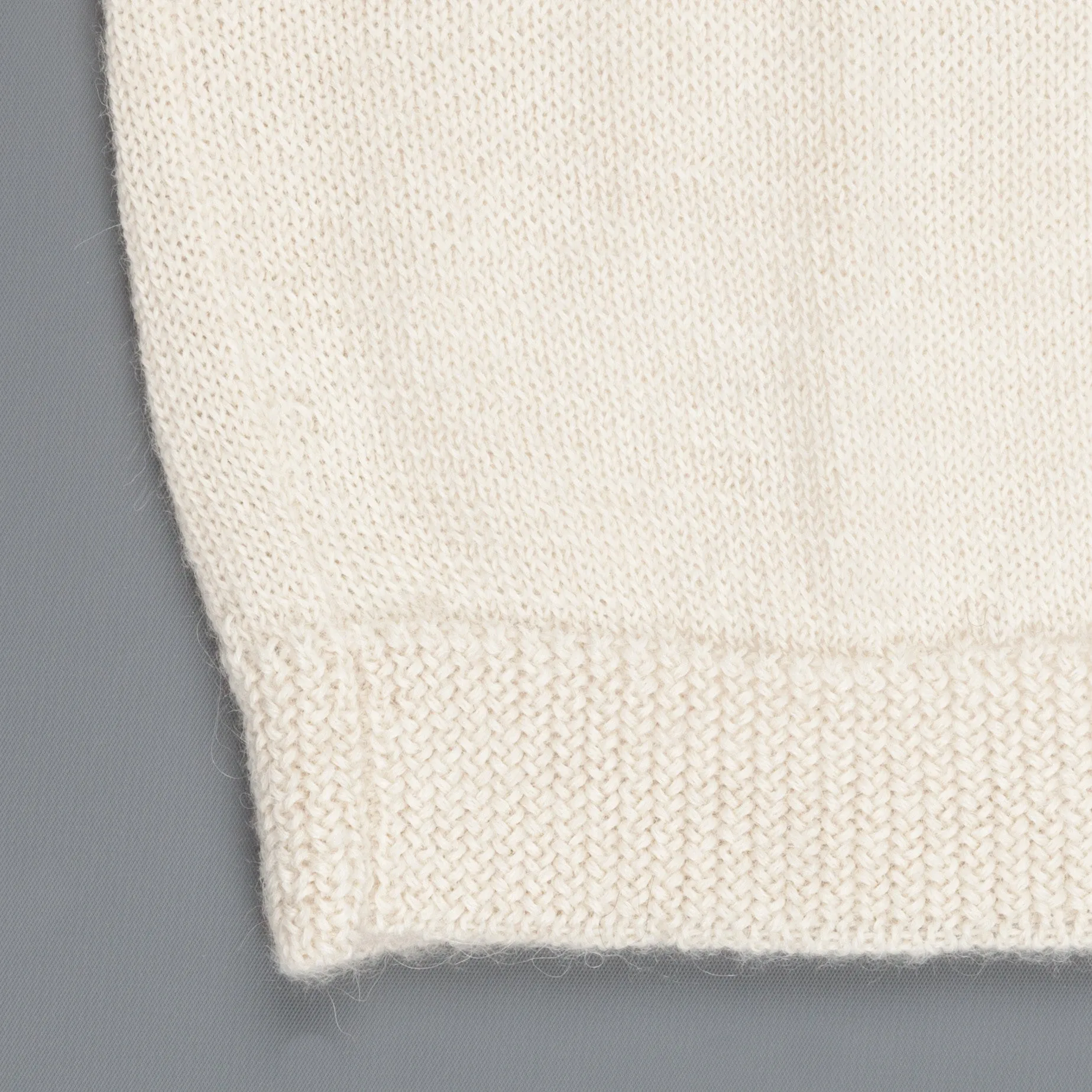 The Elder Statesman Alpaca Lightweight Call her crew White