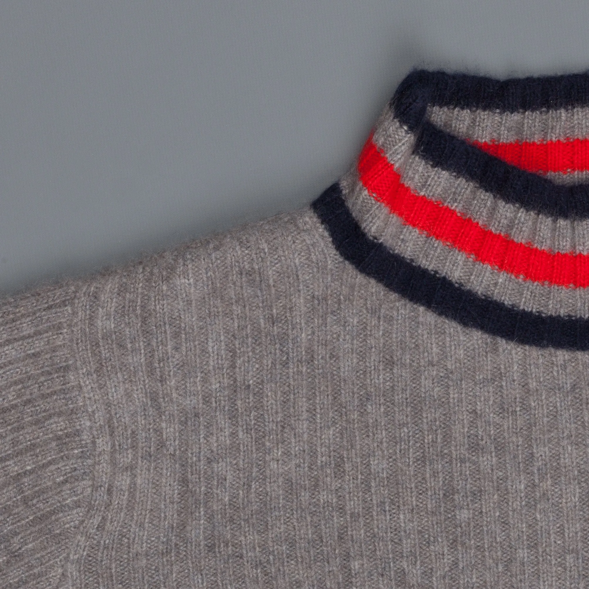 The Elder Statesman for Frans Boone 100% cashmere Odyssey Ribbed Turtleneck Grey Red Navy