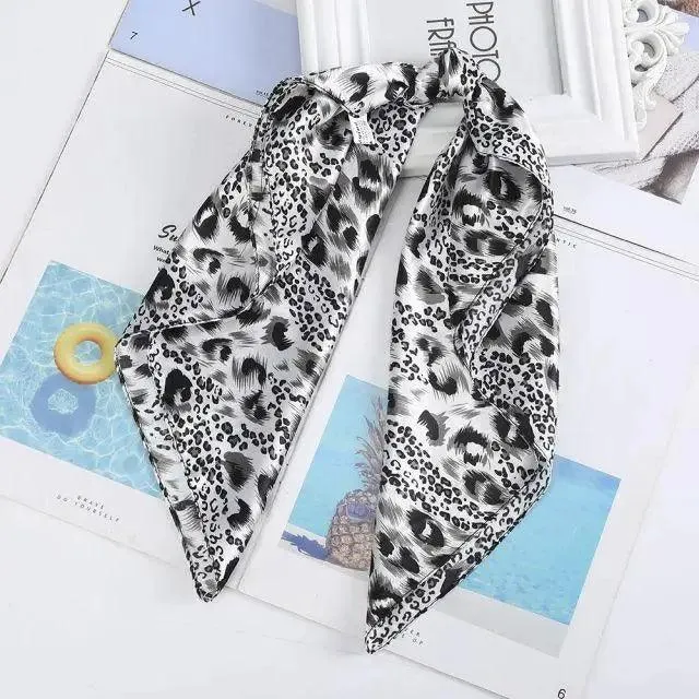 Unique Style Square Silk Scarf Women Headband Fashionable Print Neck Scarfs Office Hair Band Hand For Female Bandana